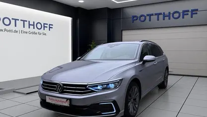 Gebraucht VW Passat GTE 218 PS (160 kW) 2021 Pyritsilber metallic Kombi