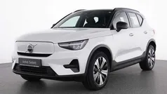 Weiß crystal white / metallic Gebraucht 2022 Volvo XC40 Core SUV | 28.450 € (Superpreis)