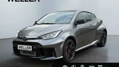 Neu Toyota Yaris 280 PS (205 kW) 2026 Silber Kleinwagen