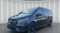 Schwarz Gebraucht 2023 Mercedes V300 AMG Van / Kleinbus | 89.900 €