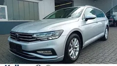 Silber Gebraucht 2023 VW Passat Business Kombi | 26.970 € (Guter Preis)
