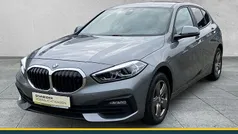Grau Gebraucht 2023 BMW 118 Advantage Kleinwagen | 21.890 € (Fairer Preis)