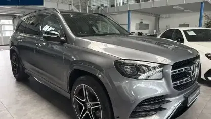Gebraucht Mercedes GLS580 AMG 489 PS (359 kW) 2023 Grau SUV