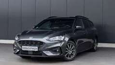 Grau (magneticgrau (metallic)) (metallic) Gebraucht 2020 Ford Focus ST-Line Kombi | 17.490 € (Guter Preis)