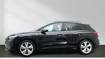 Gebraucht Audi Q4 e-tron Performance 150 kW (204 PS) 2023 Mythosschwarz metallic SUV