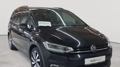 Gebraucht VW Touran Highline 150 PS (110 kW) 2023 Deep black perleffekt Van / Kleinbus