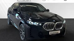 Carbonschwarz metallic Gebraucht 2024 BMW X6 M Sport SUV | 82.488 € (Guter Preis)