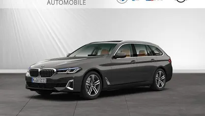 Gebraucht BMW 530 252 PS (185 kW) 2021 Sophistograu brillanteffekt metallic Kombi