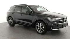Grenadill schwarz metallic Gebraucht 2024 VW Touareg R-line SUV | 73.045 € (Fairer Preis)