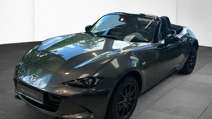 Grau Neu 2025 Mazda MX5 Homura-Line Cabrio | 34.890 €