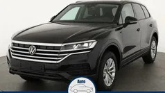 Grenadillschwarz metallic Neu 2025 VW Touareg SUV | 57.995 € (Superpreis)