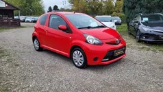 Rot Gebraucht 2012 Toyota Aygo Basis Kleinwagen | 2.990 € (Superpreis)