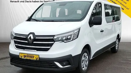 Gebraucht Renault Trafic Life 150 PS (110 kW) 2023 Van / Kleinbus