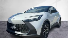 Platinum white pearl mc (089)/ b Neu 2025 Toyota C-HR SUV | 36.990 € (Fairer Preis)