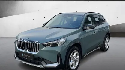 Grün Gebraucht 2023 BMW X1 Luxury Line SUV | 35.900 € (Fairer Preis)
