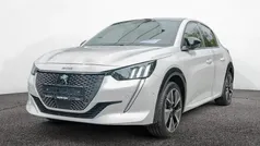 Weiß Gebraucht 2021 Peugeot e-208 GT Kleinwagen | 17.850 € (Fairer Preis)