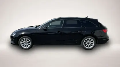 Gebraucht Audi A4 150 PS (110 kW) 2022 Schwarz Kombi
