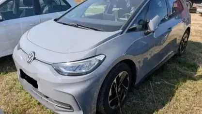Käytetty VW ID.3 Pro 150 kW (204 HP) 2024 Harmaa Viistoperä