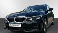 Schwarz Gebraucht 2021 BMW 330e Sport Line Kombi | 24.888 € (Superpreis)