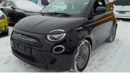 Usata Fiat 500e Icon 86 kW (118 CV) 2023 Nero Utilitaria