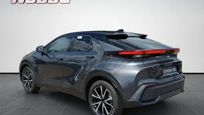 Neu Toyota C-HR Team 140 PS (102 kW) 2025 Grau SUV