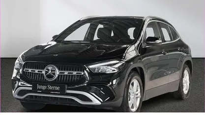 Gebraucht Mercedes GLA200 163 PS (119 kW) 2024 Unilack nachtschwarz SUV