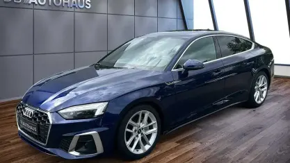 Gebraucht Audi A5 Sportback S-Line 204 PS (150 kW) 2024 Blau Kleinwagen
