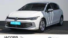 Gebraucht 2024 VW Golf VIII Life Limousine | 24.480 € (Fairer Preis)