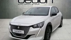 Perlmutt weiss Gebraucht 2022 Peugeot e-208 Allure Kleinwagen | 15.880 € (Guter Preis)