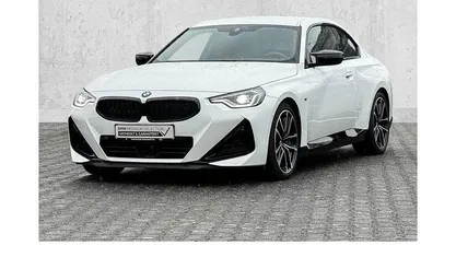 Weiß Gebraucht 2024 BMW M240 M Sport Coupé | 47.290 € (Guter Preis)