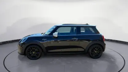 Gebraucht Mini Cooper SE Classic 135 kW (184 PS) 2023 Schwarz Kleinwagen