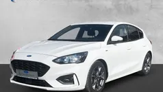Frostweiß Gebraucht 2020 Ford Focus ST-Line Limousine | 19.200 € (Fairer Preis)
