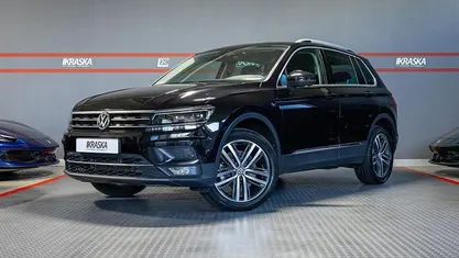 Gebraucht VW Tiguan Highline 190 PS (139 kW) 2019 Deep black perleffekt SUV