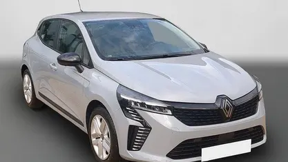 Gebraucht 2025 Renault Clio V Evolution | 20.290 € (Fairer Preis)