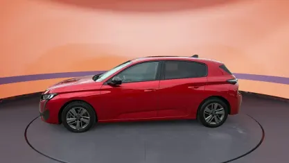 Gebraucht Peugeot 308 Allure 131 PS (96 kW) 2024 Rot Limousine