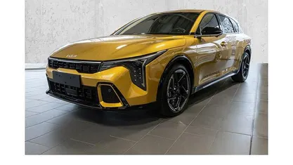 Neu Kia K4 GT-Line 179 PS (131 kW) 2025 Sparkling gelb Limousine