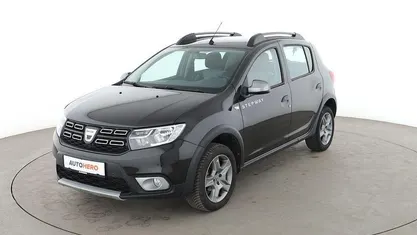 Schwarz Gebraucht 2019 Dacia Sandero Prestige Limousine | 10.790 € (Fairer Preis)