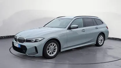 Grau Gebraucht 2024 BMW 318 M Sport Kombi | 34.960 € (Fairer Preis)