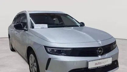 Gebraucht Opel Astra Elegance 131 PS (96 kW) 2023 Kristall silber metallic Kombi