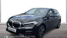 Schwarz Gebraucht 2022 BMW 118 Sport Line Kleinwagen | 23.590 € (Fairer Preis)