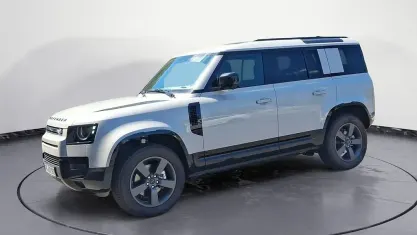Gebraucht Land Rover Defender SE Dynamic 254 PS (186 kW) 2026 Grau SUV