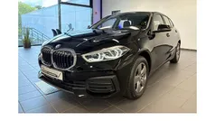 Schwarz Gebraucht 2022 BMW 118 Sport Line Kleinwagen | 21.480 € (Guter Preis)