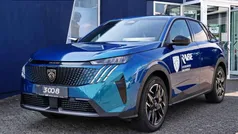 Blau Gebraucht 2025 Peugeot 3008 Allure SUV | 39.290 € (Fairer Preis)