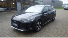 Schwarz Gebraucht 2023 Ford Focus Active X Kombi | 24.476 € (Guter Preis)