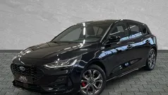 Agate black Gebraucht 2022 Ford Focus ST-Line Limousine | 20.690 € (Fairer Preis)