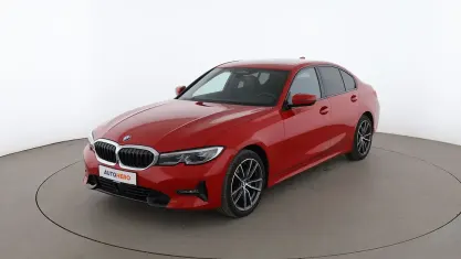 Gebraucht BMW 320 Sport Line 190 PS (139 kW) 2019 Rot Limousine