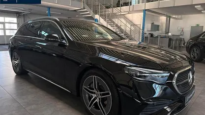 Gebraucht Mercedes E200 AMG 204 PS (150 kW) 2025 Kombi