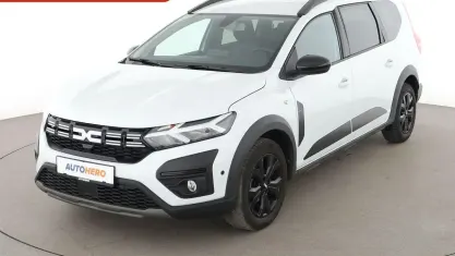 Gebraucht Dacia Jogger Extreme 110 PS (80 kW) 2023 Weiß Van / Kleinbus