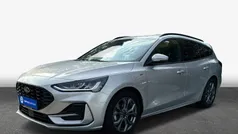 Moondust silber metallic Gebraucht 2023 Ford Focus ST-Line X Kombi | 22.450 € (Fairer Preis)