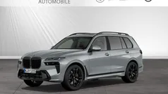 Gebraucht 2024 BMW X7 M Sport SUV | 90.900 € (Fairer Preis)